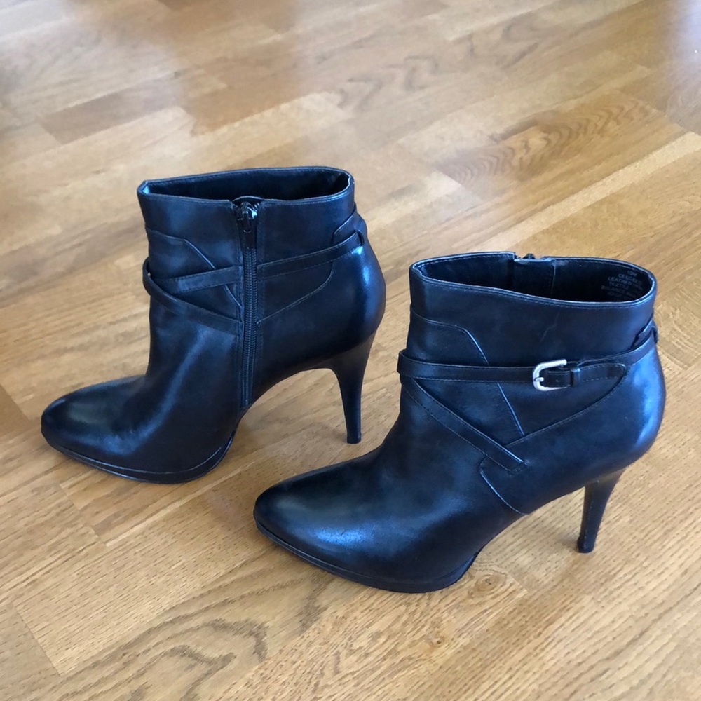 GUC Nine West 4.5” Stiletto Booties Size 10